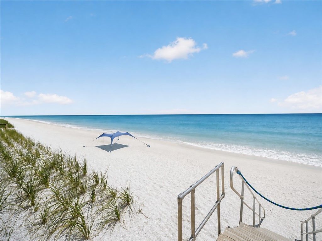 916 Pebble Lane, Vero Beach, FL 32963 Photo