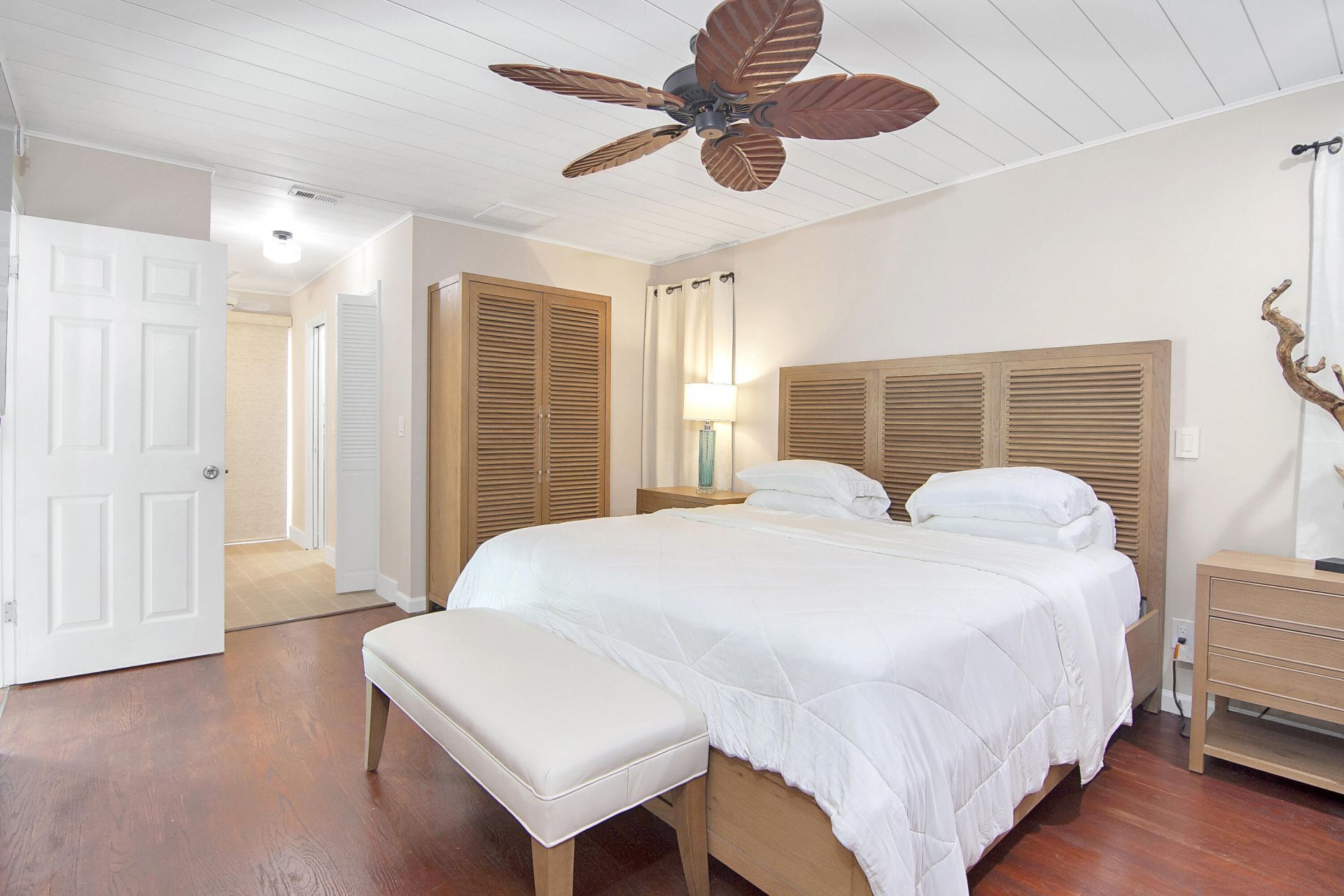 19 Pinehill Trail E, Tequesta, FL 33469 Photo