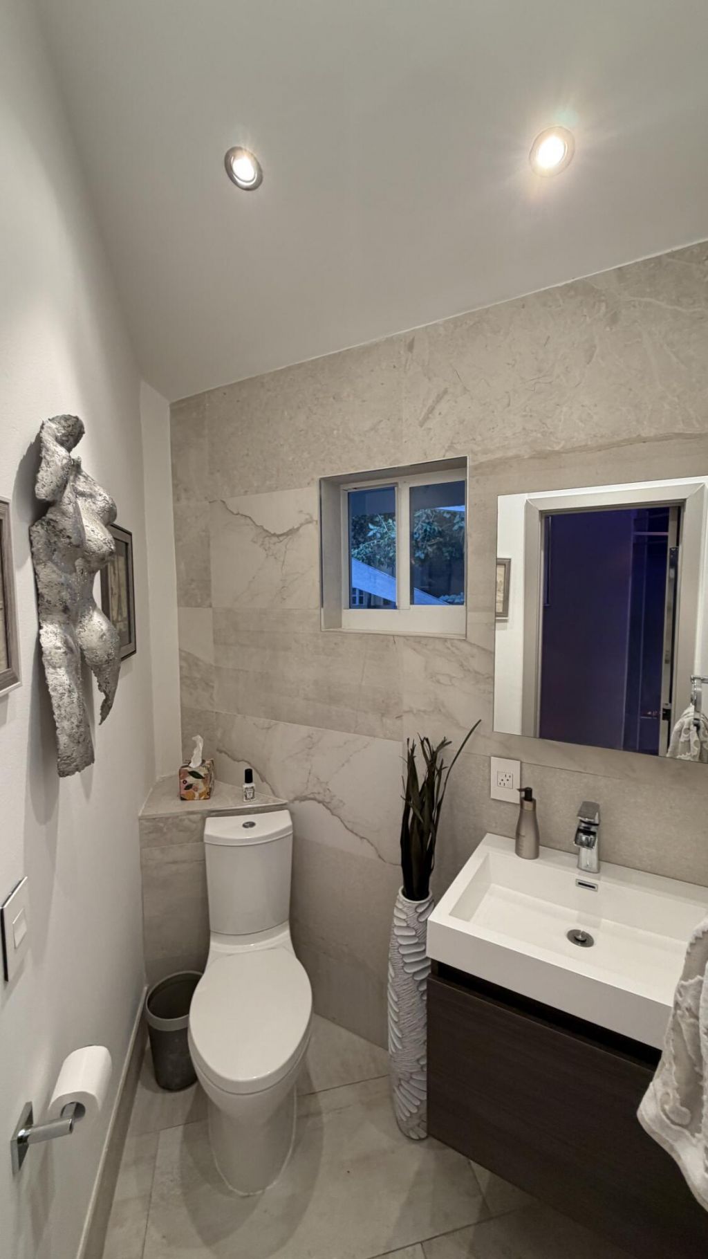 2571 Tigertail Avenue, Miami, FL 33133 Photo