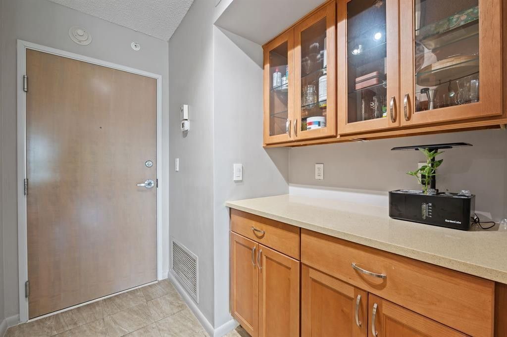 340 Sunset Drive, Unit 401, Fort Lauderdale, FL 33301 Photo