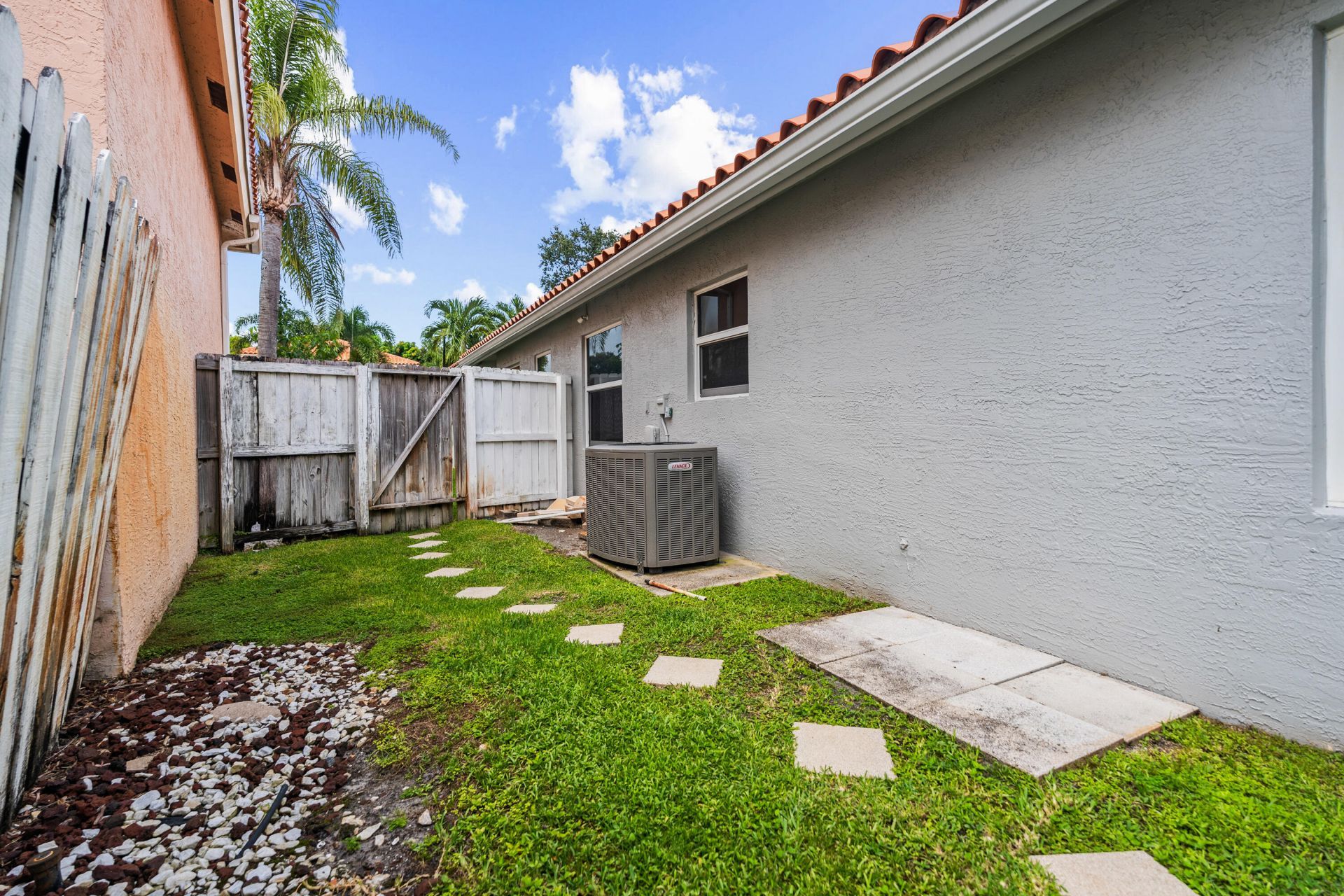 6562 Geneva Street, Lake Worth, FL 33467 Photo