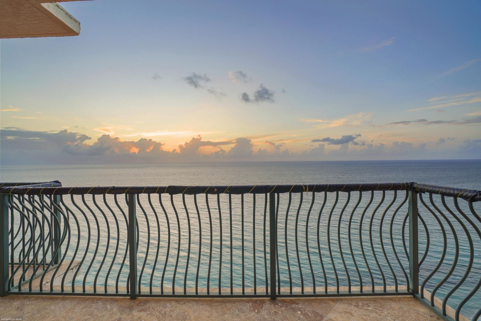 5150 N Ocean Drive, Unit PH 2001, Singer Island, FL 33404 Photo