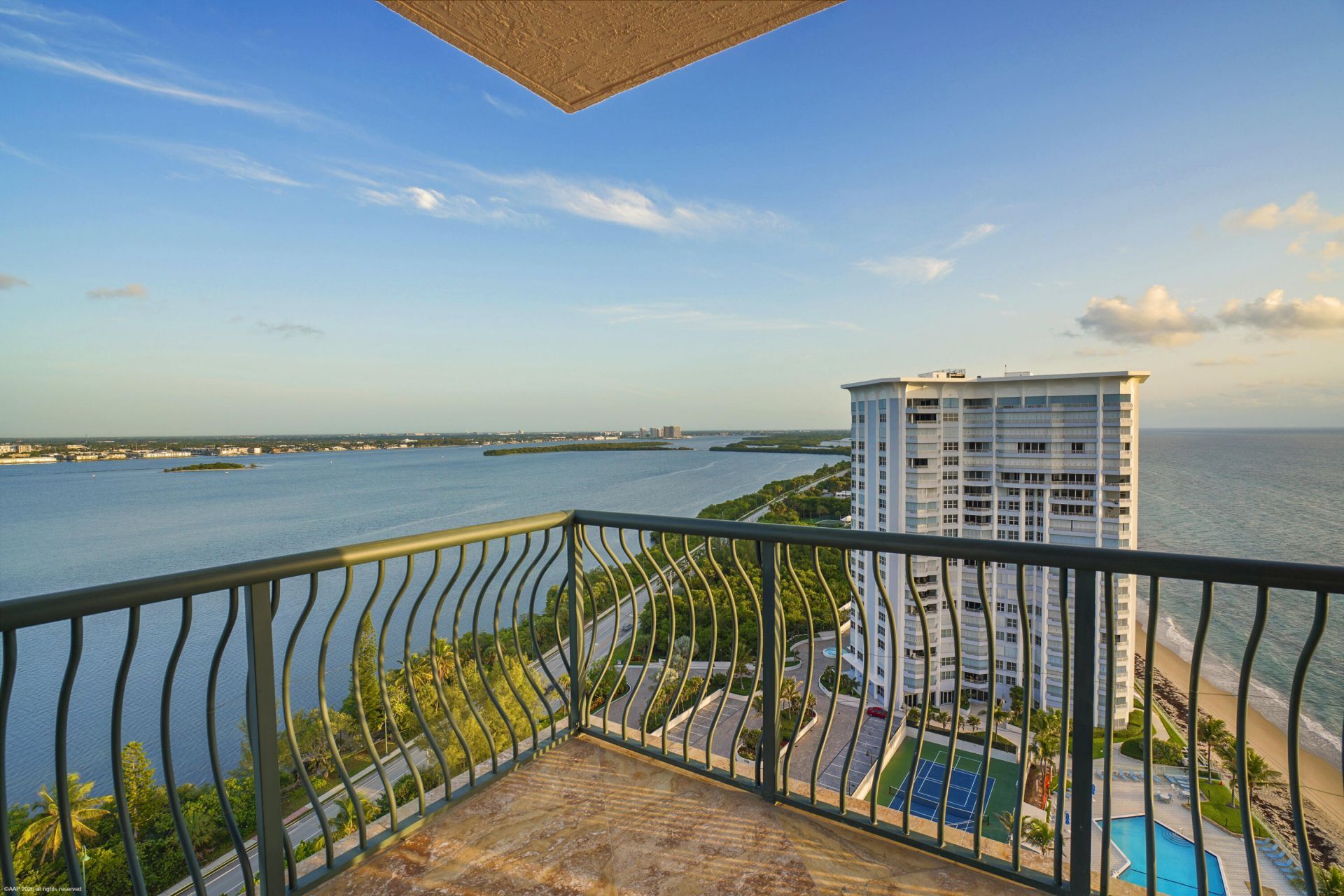 5150 N Ocean Drive, Unit PH 2001, Singer Island, FL 33404 Photo