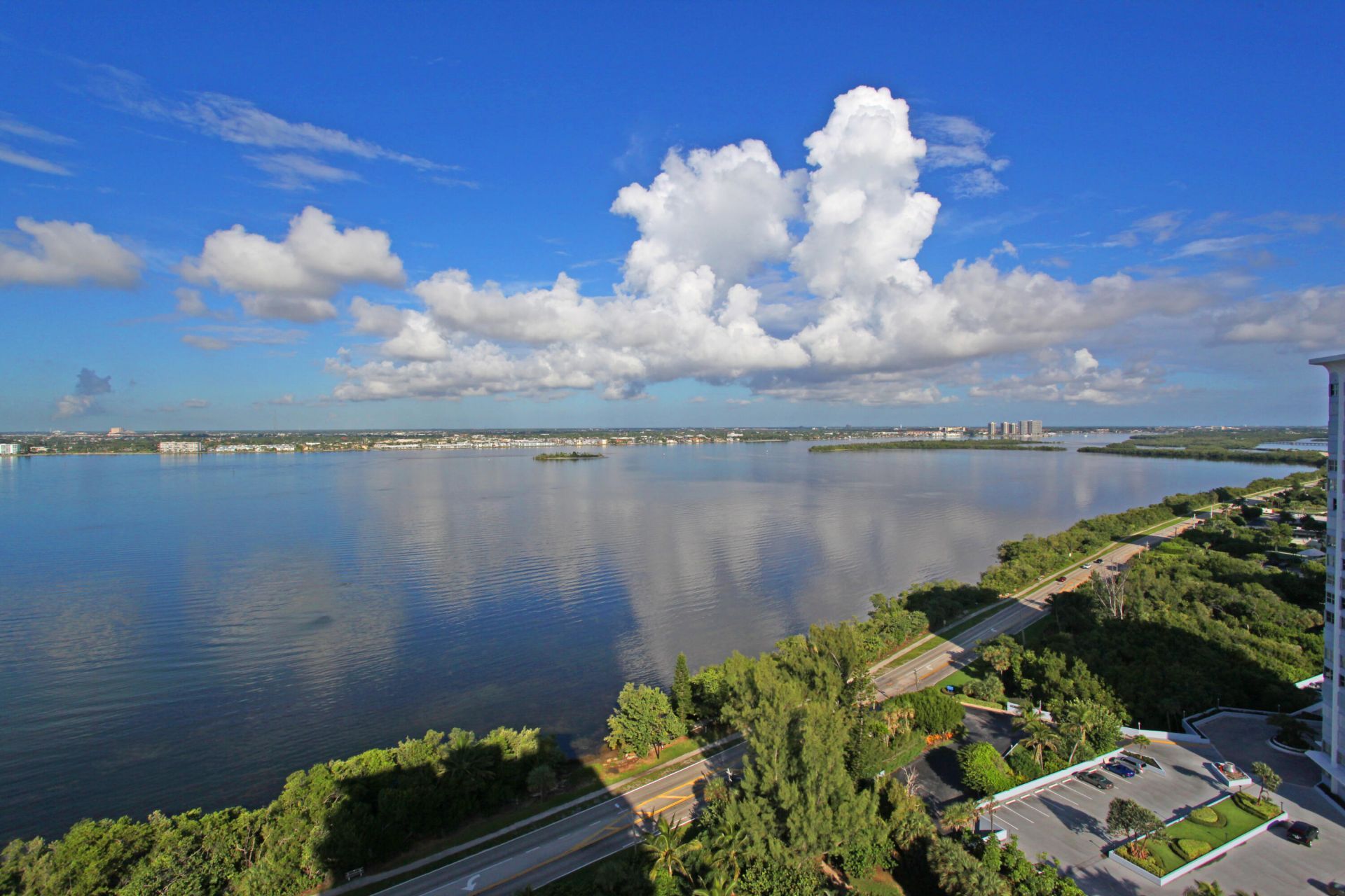5150 N Ocean Drive, Unit PH 2001, Singer Island, FL 33404 Photo