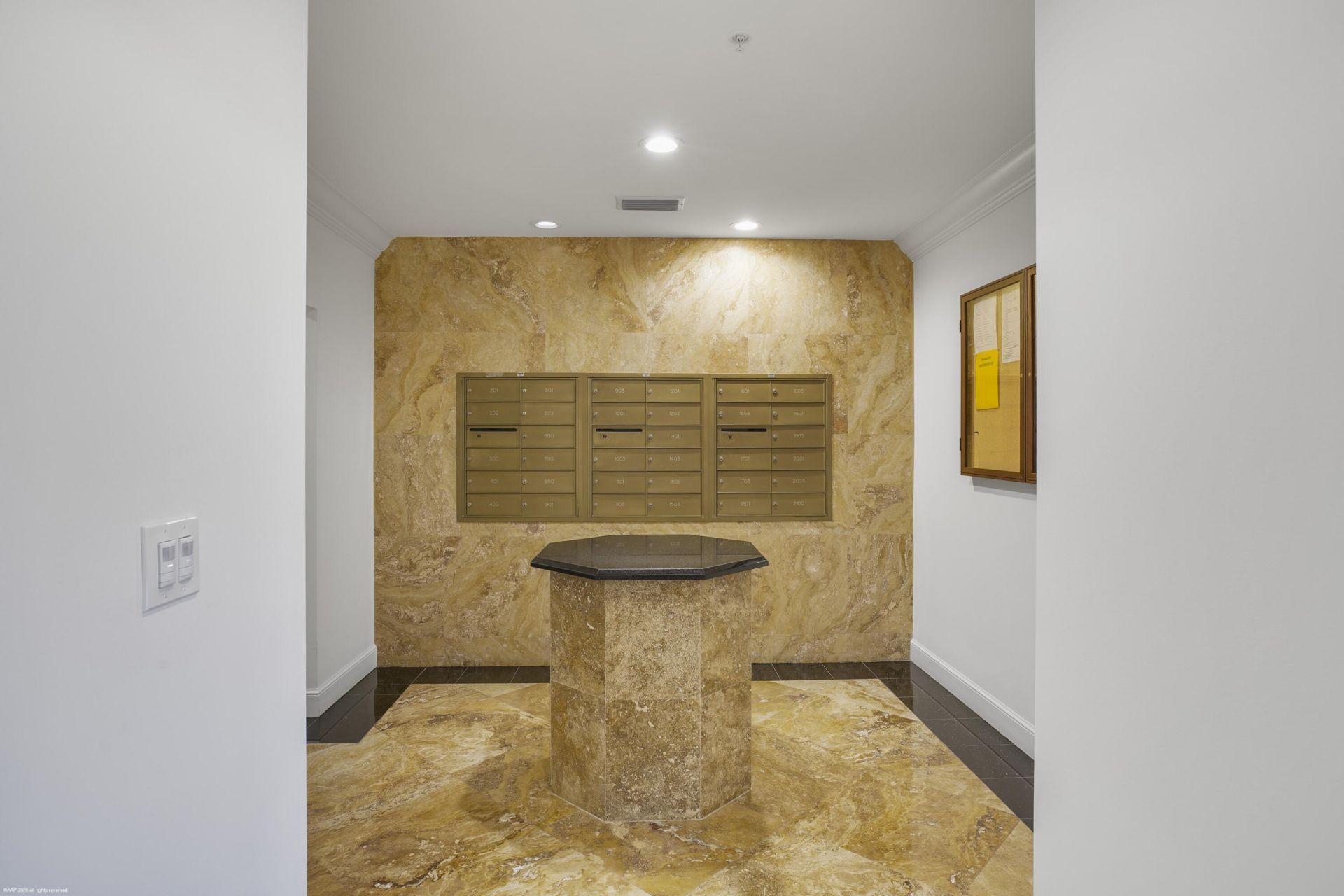 5150 N Ocean Drive, Unit PH 2001, Singer Island, FL 33404 Photo