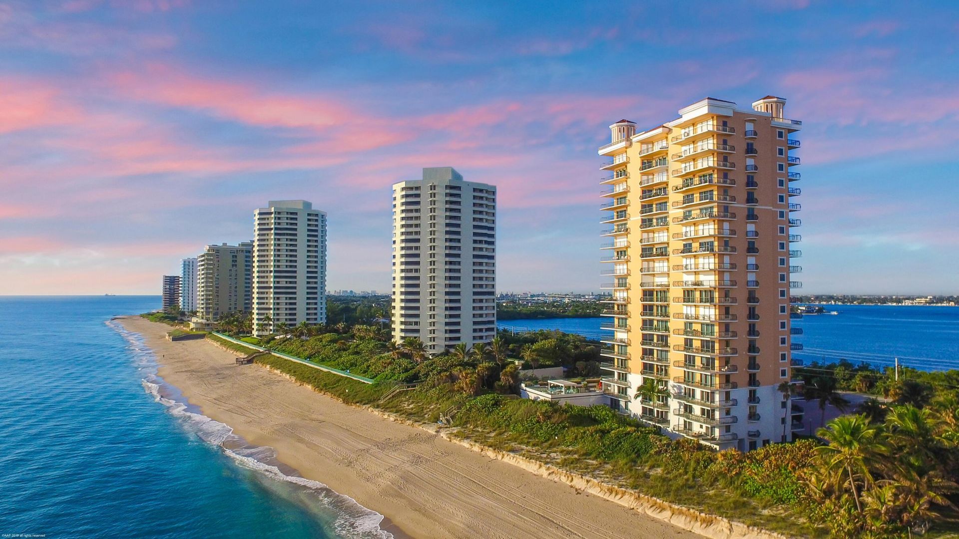 5150 N Ocean Drive, Unit PH 2001, Singer Island, FL 33404 Photo