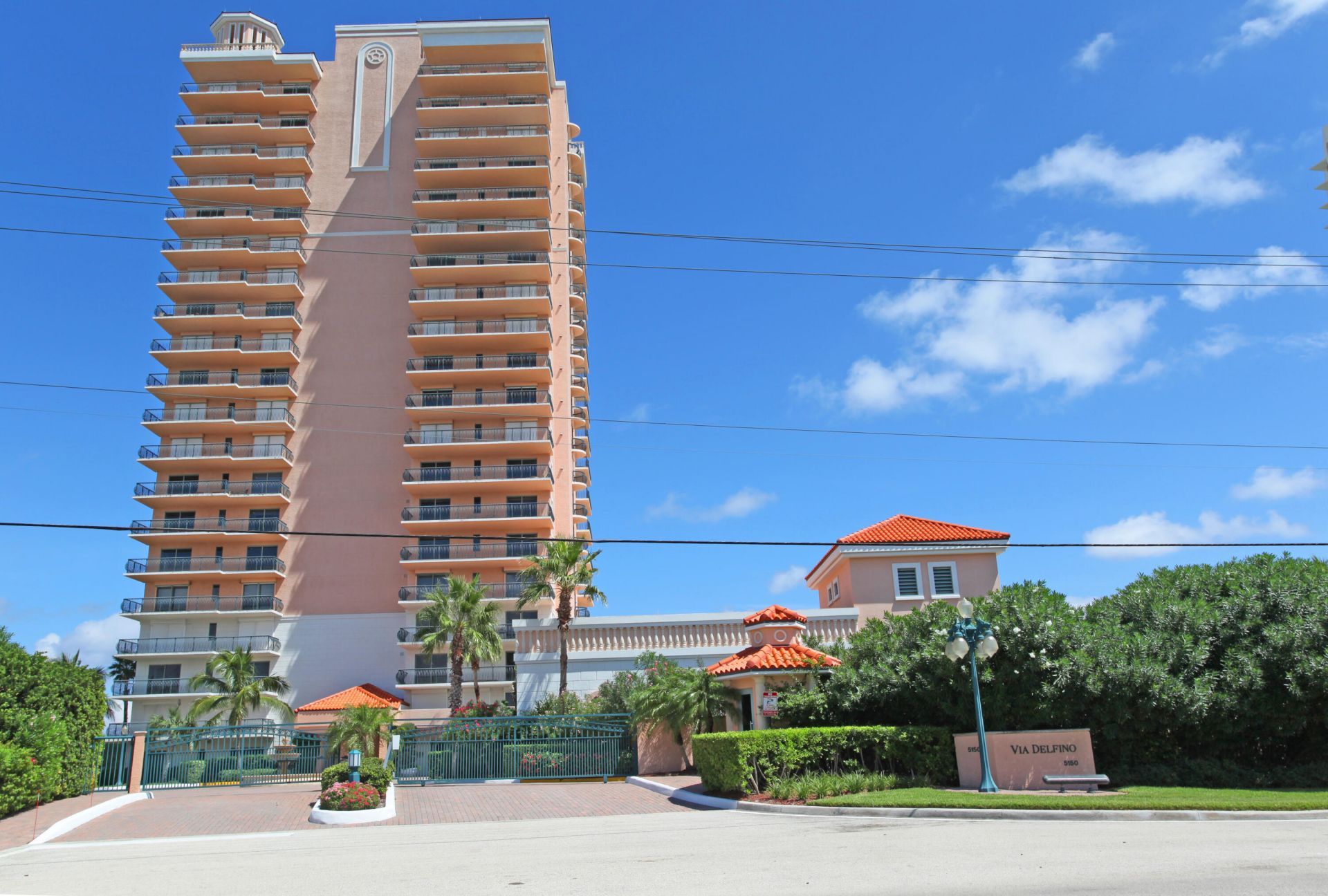 5150 N Ocean Drive, Unit PH 2001, Singer Island, FL 33404 Photo