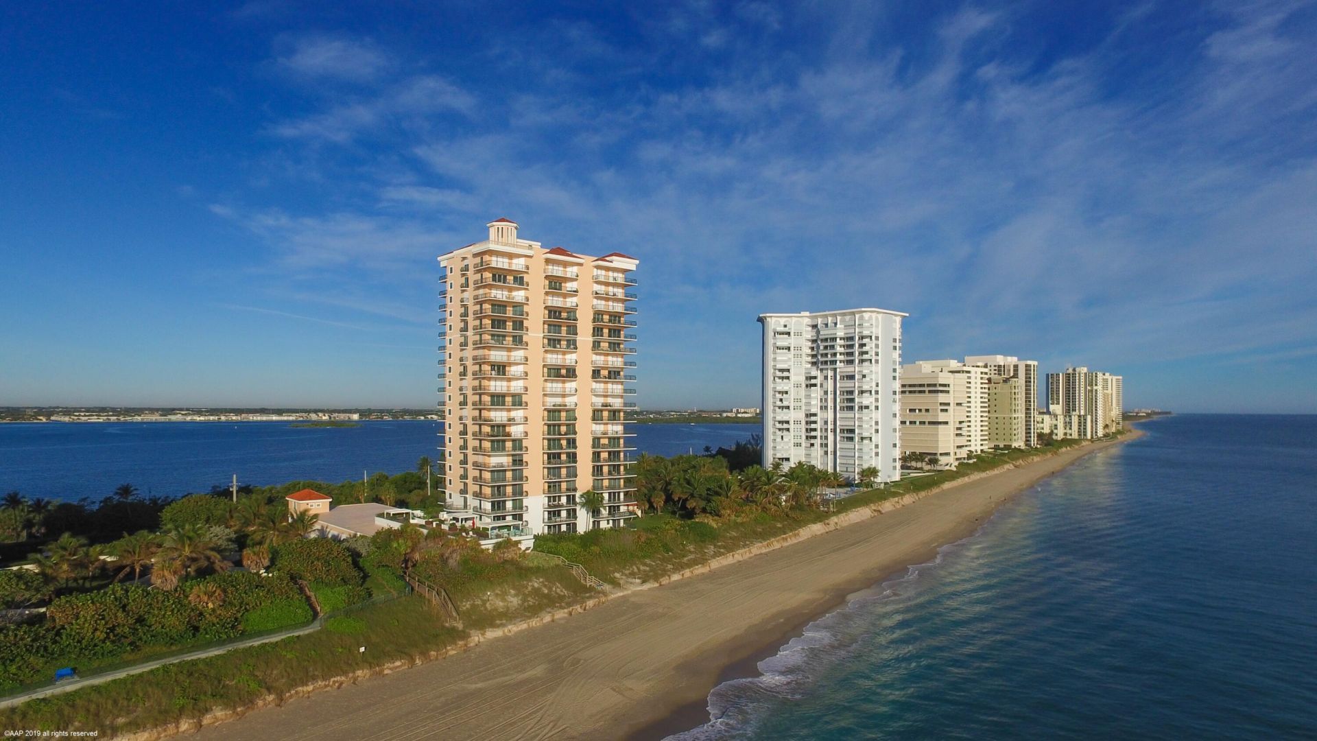 5150 N Ocean Drive, Unit PH 2001, Singer Island, FL 33404 Photo
