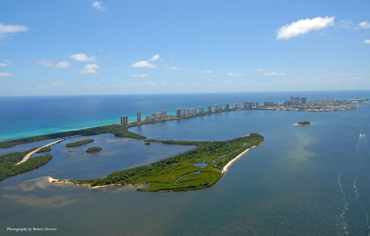 5150 N Ocean Drive, Unit PH 2001, Singer Island, FL 33404 Photo