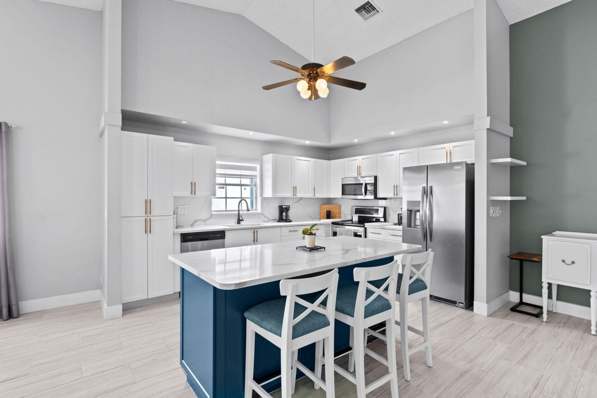 5256 Tiffany Anne Circle, West Palm Beach, FL 33417 Photo