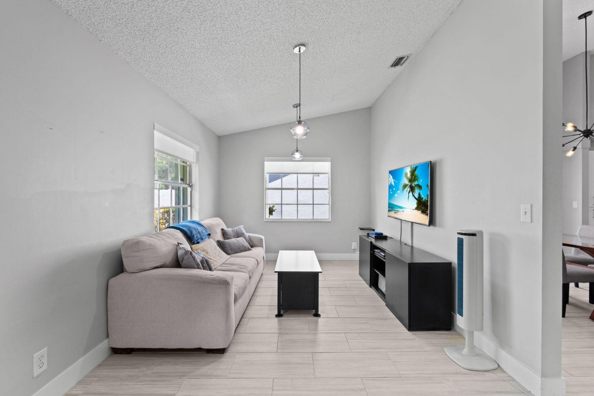 5256 Tiffany Anne Circle, West Palm Beach, FL 33417 Photo