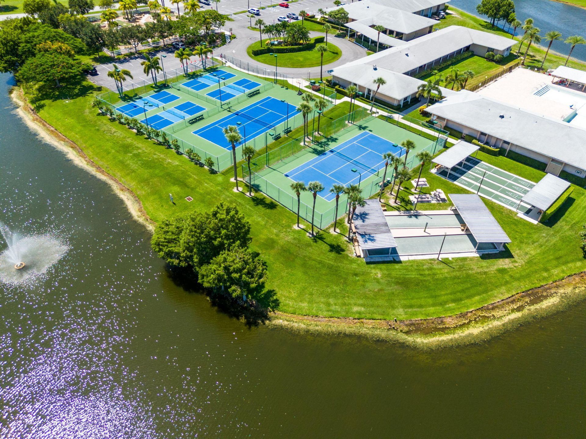 5256 Tiffany Anne Circle, West Palm Beach, FL 33417 Photo
