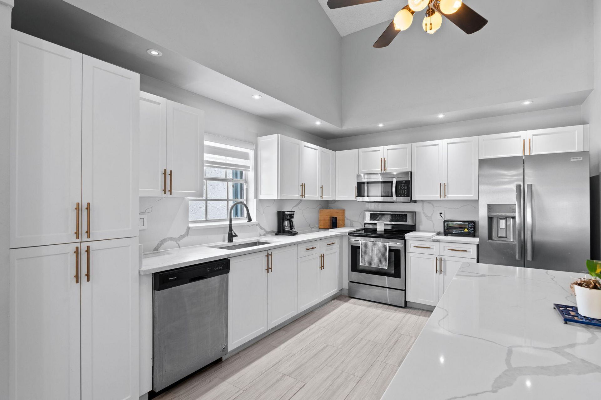 5256 Tiffany Anne Circle, West Palm Beach, FL 33417 Photo