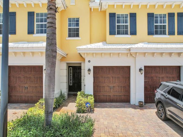 206 Mariner Court, North Palm Beach, FL 33408