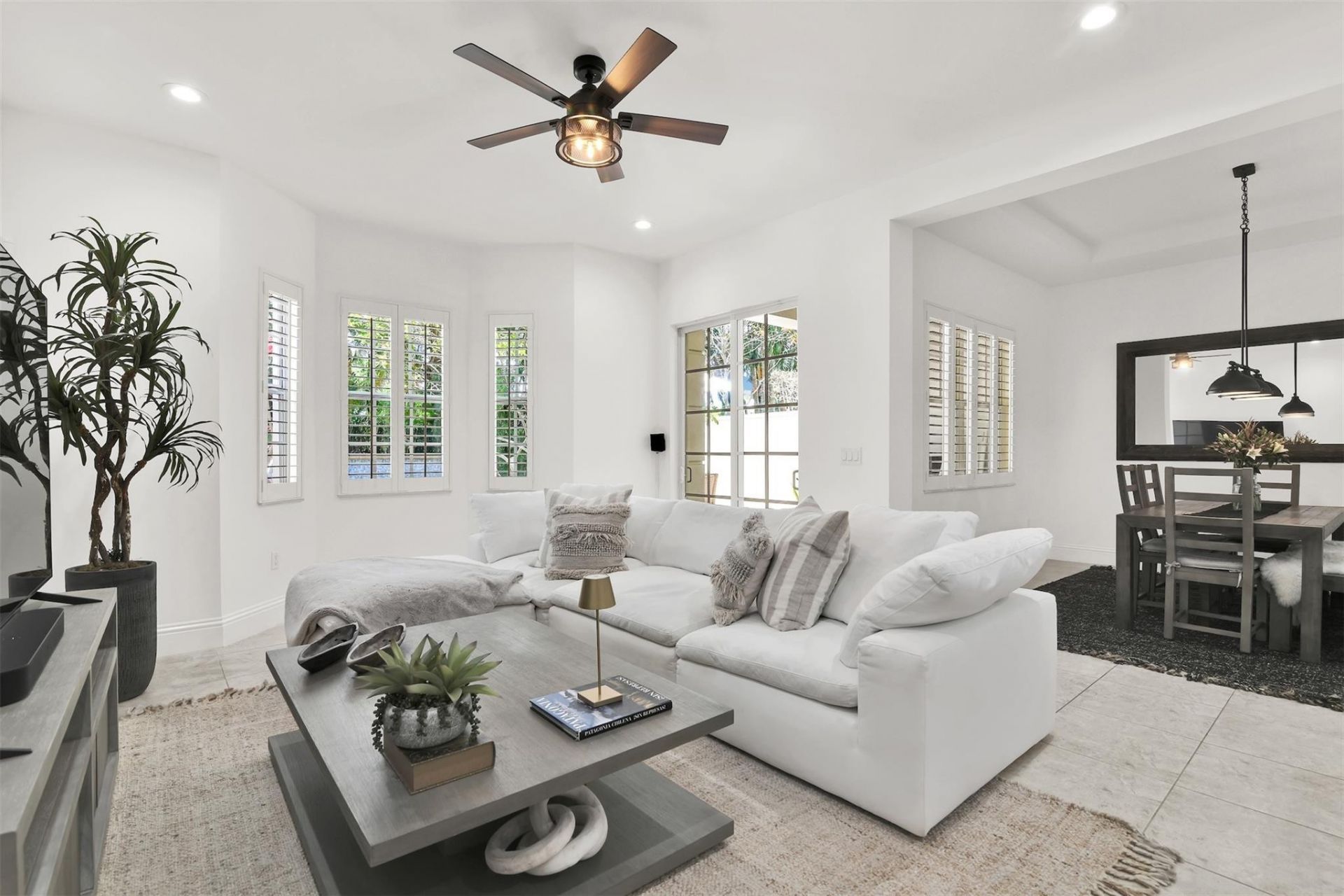 206 Mariner Court, North Palm Beach, FL 33408 Photo