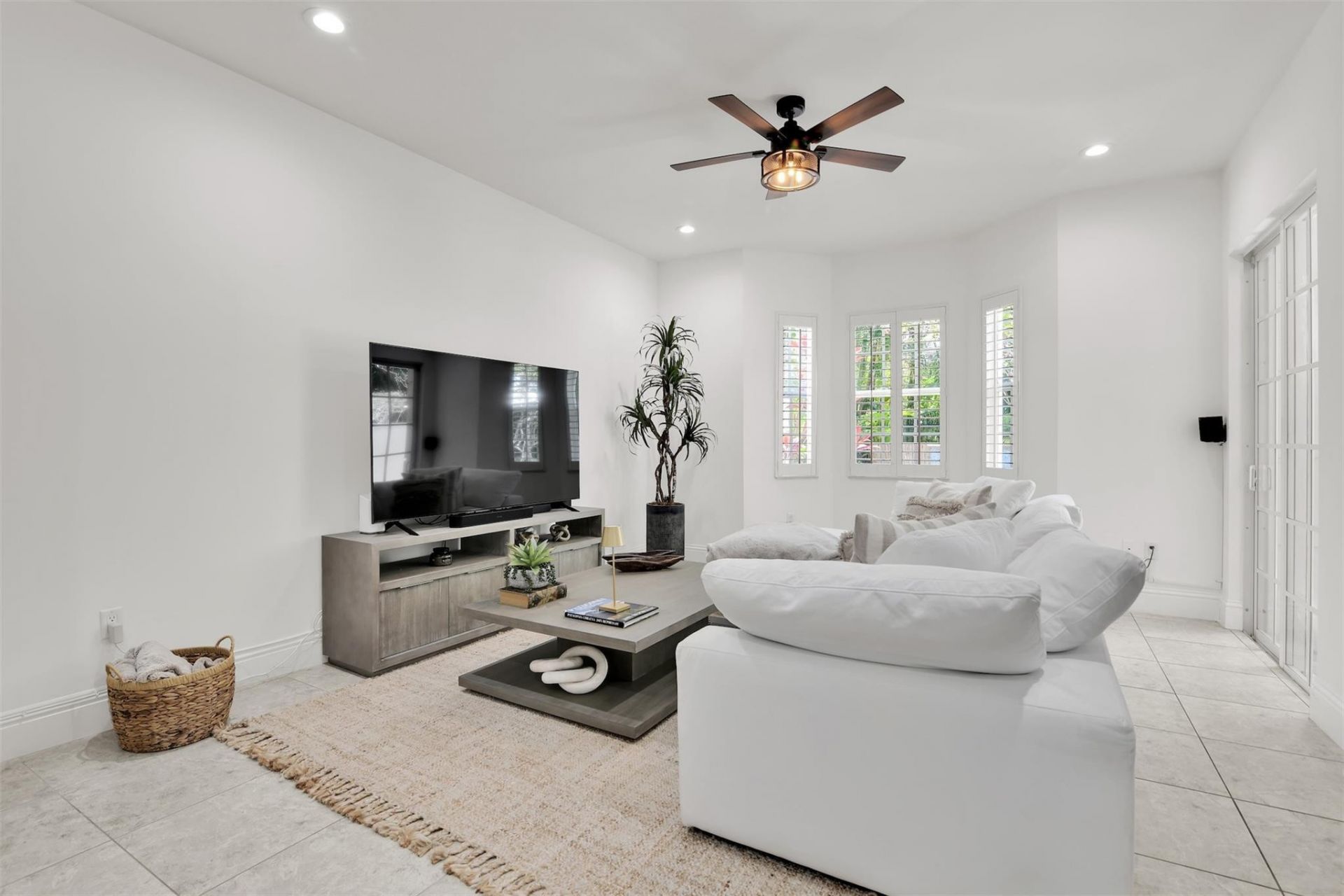 206 Mariner Court, North Palm Beach, FL 33408 Photo