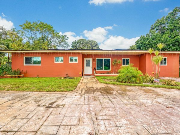 3250 E Glendale Boulevard, Fort Lauderdale, FL 33312