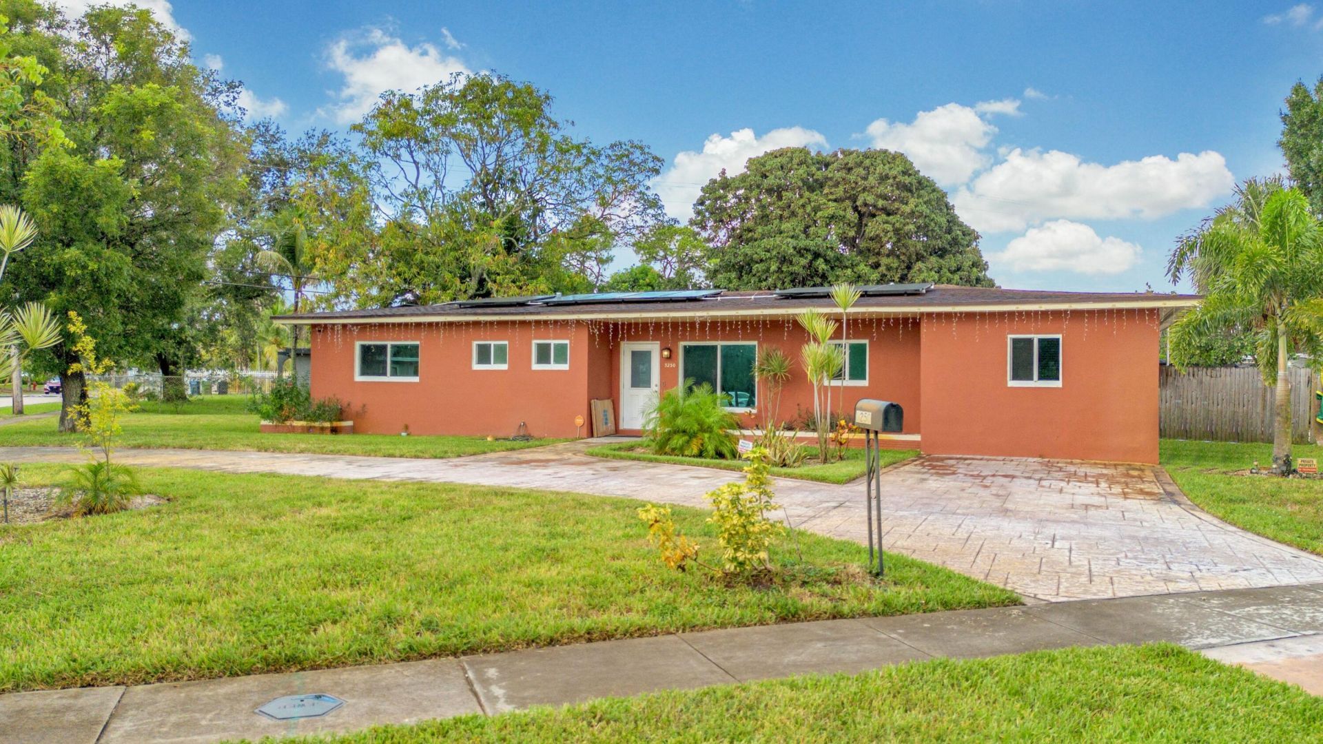 3250 E Glendale Boulevard, Fort Lauderdale, FL 33312 Photo