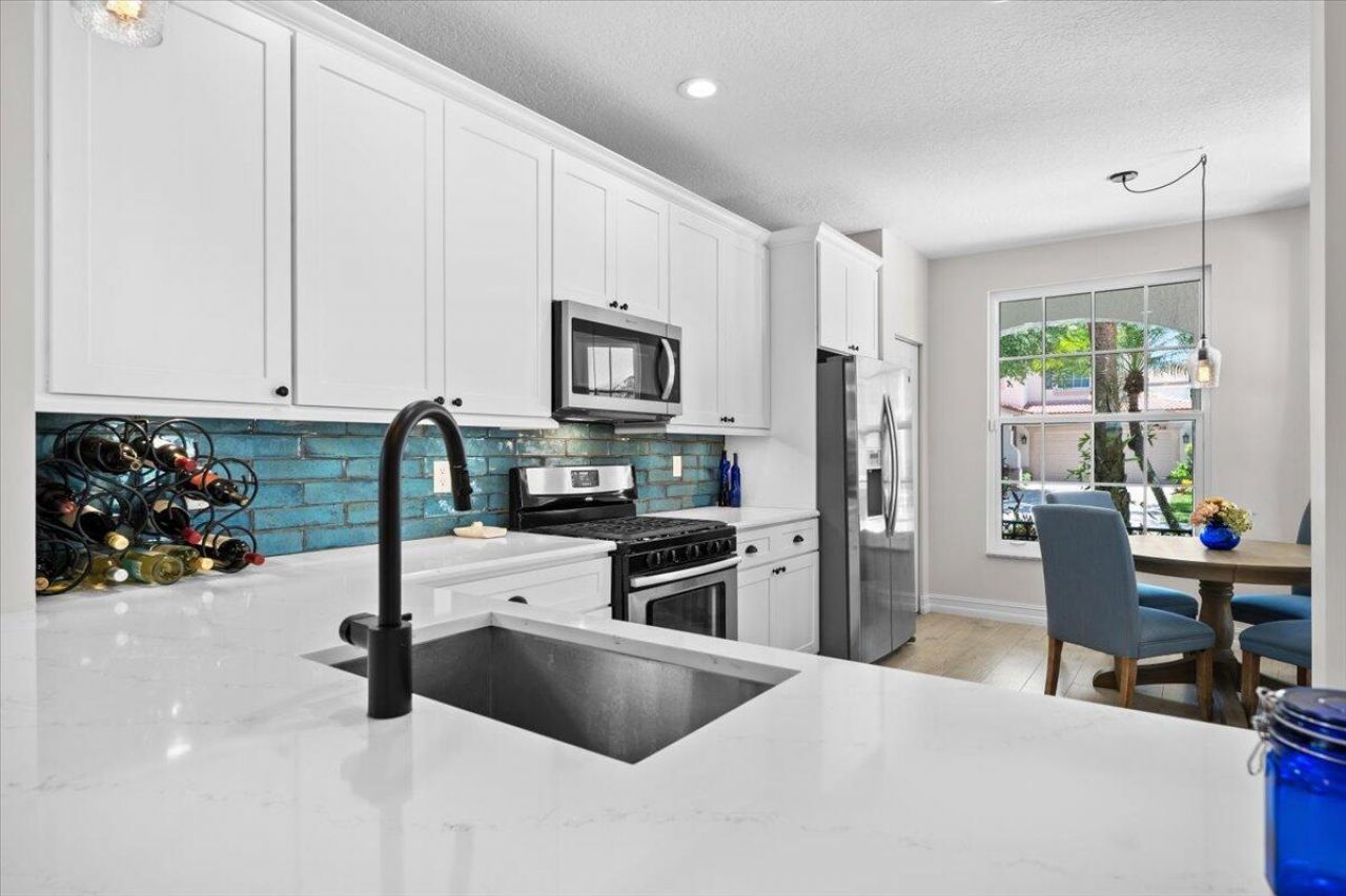 315 September Street, Palm Beach Gardens, FL 33410 Photo