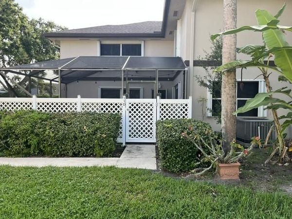 11 AMHERST Court, Unit D, Royal Palm Beach, FL 33411