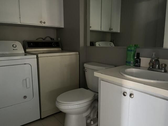 11 Amherst Court, Unit D, Royal Palm Beach, FL 33411 Photo