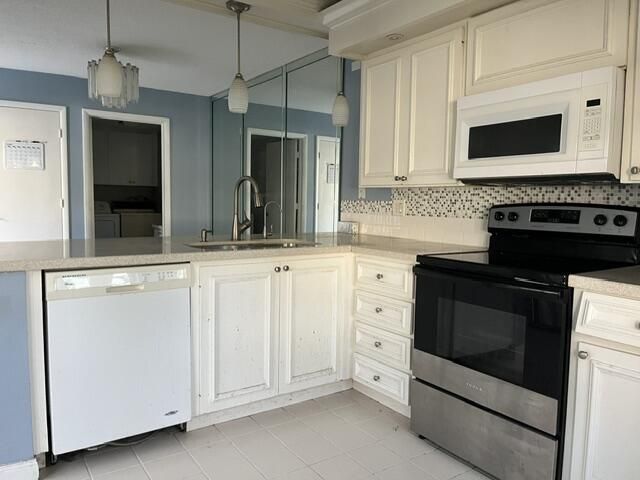 11 Amherst Court, Unit D, Royal Palm Beach, FL 33411 Photo