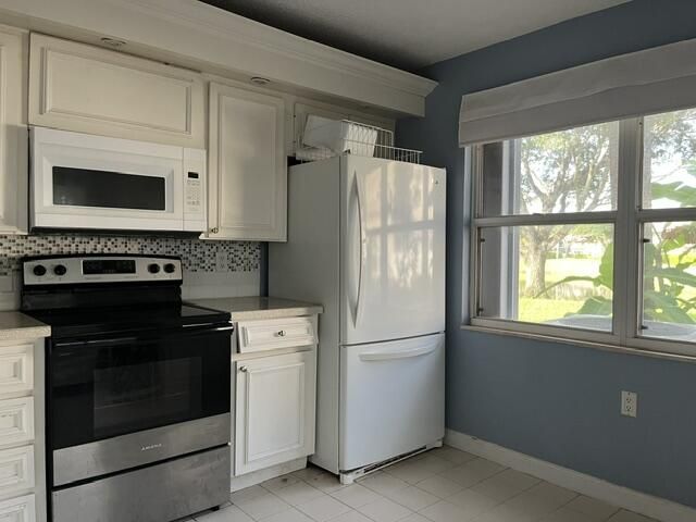 11 Amherst Court, Unit D, Royal Palm Beach, FL 33411 Photo