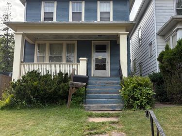 1117 E 10th Street, Duluth, MN 55805