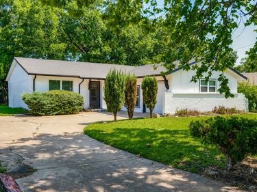 451 Southport Drive, Dallas, TX 75232