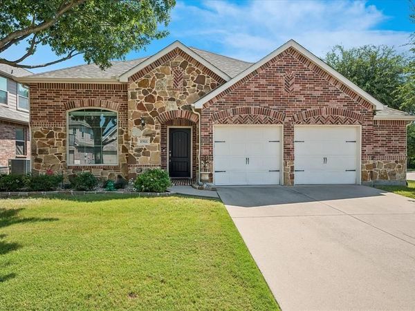1911 Fairlake Drive , Wylie, TX 75098