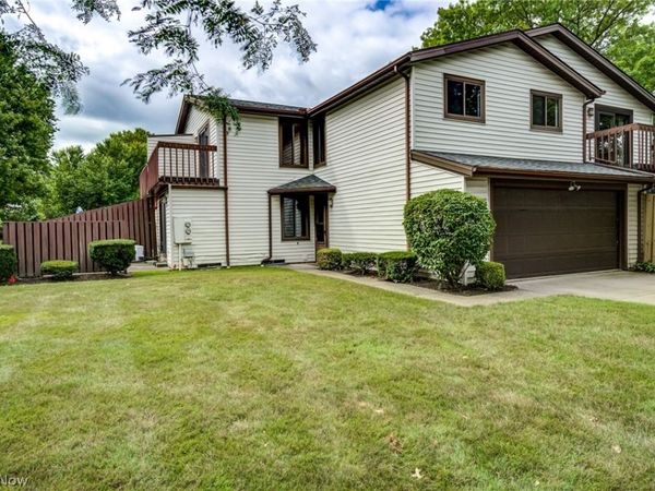32766 Washington Court , Unit 66, Solon, OH 44139