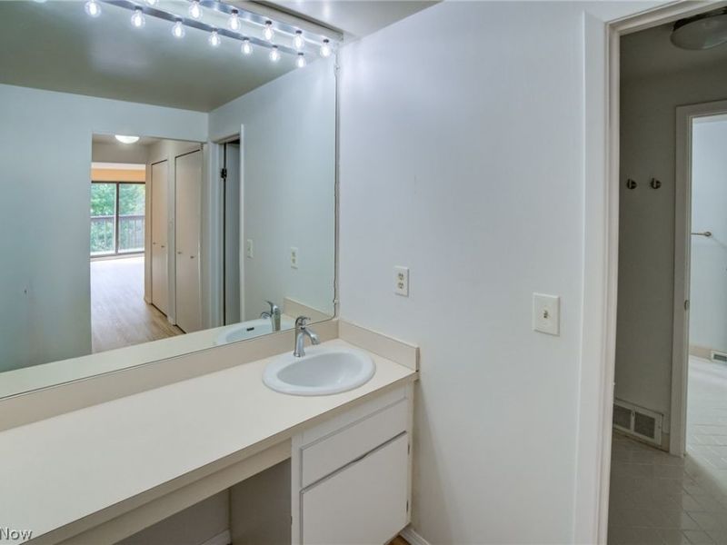 32766 Washington Court , Unit 66, Solon, OH 44139 Photo 27