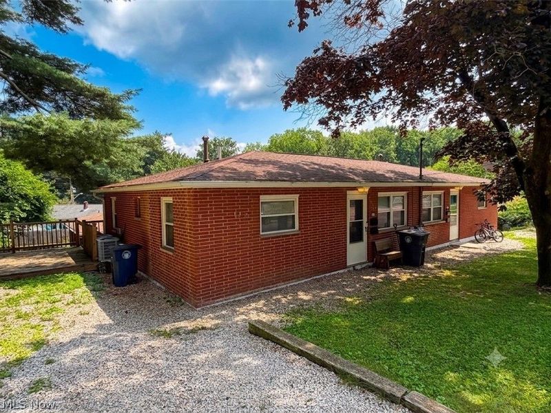 279-281 Cluster Avenue, Akron, OH 44305 Photo 1