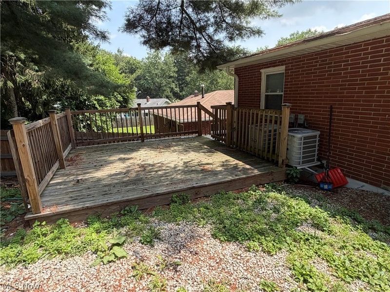 279-281 Cluster Avenue, Akron, OH 44305 Photo 3
