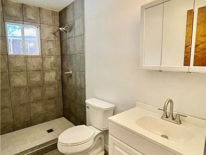 279-281 Cluster Avenue, Akron, OH 44305 Photo 6
