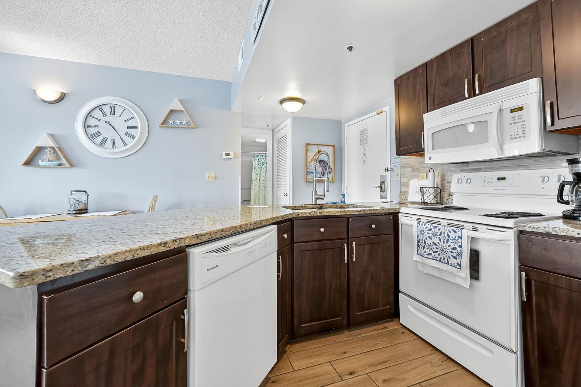 1605 S Ocean Blvd. Photo 9
