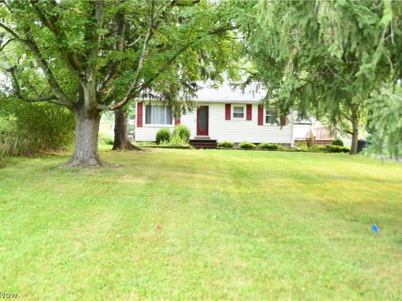 2194 Clearview Avenue NW, Champion, OH 44483 Photo 2