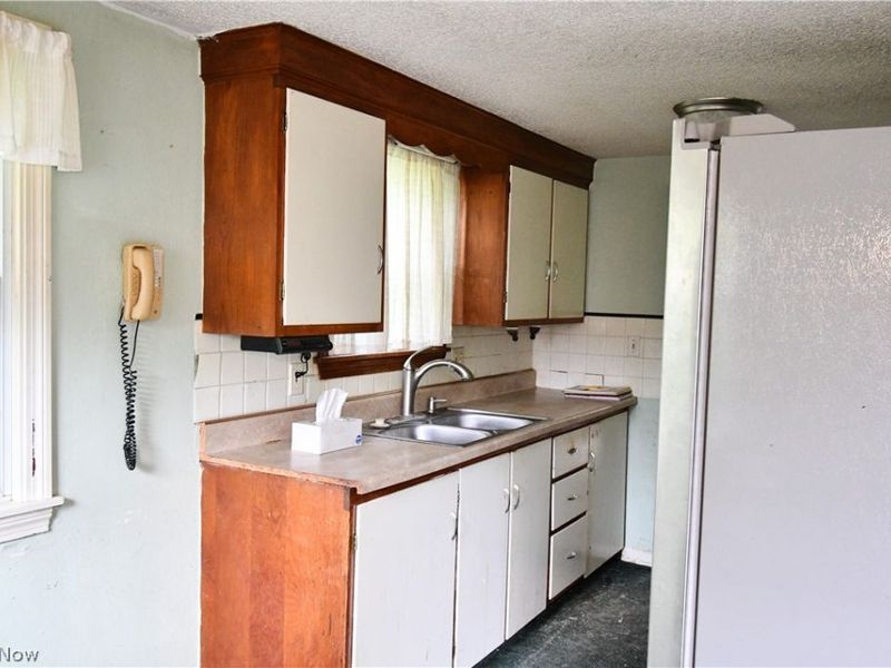2194 Clearview Avenue NW, Champion, OH 44483 Photo 6