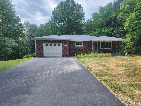 8672 Highland Drive , Eden, NY 14057