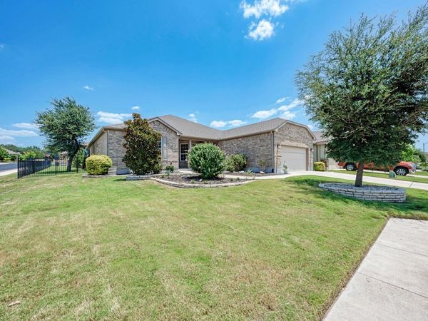 114 Palo Blanco Creek LN , Georgetown, TX 78633