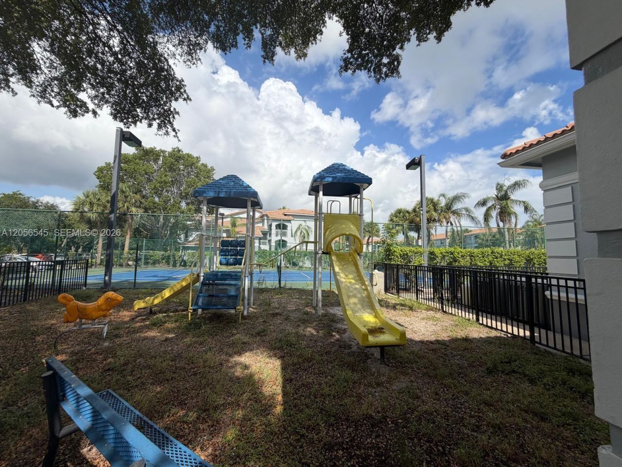 9645 NW 1st Ct, Unit 1-110, Pembroke Pines, FL 33024 Photo