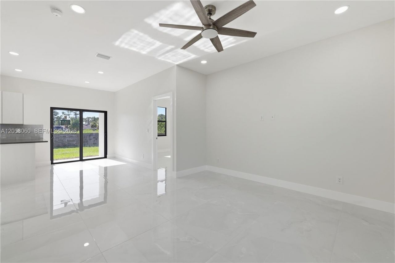 707 Bahama Ave S, Lehigh Acres, FL 33974 Photo