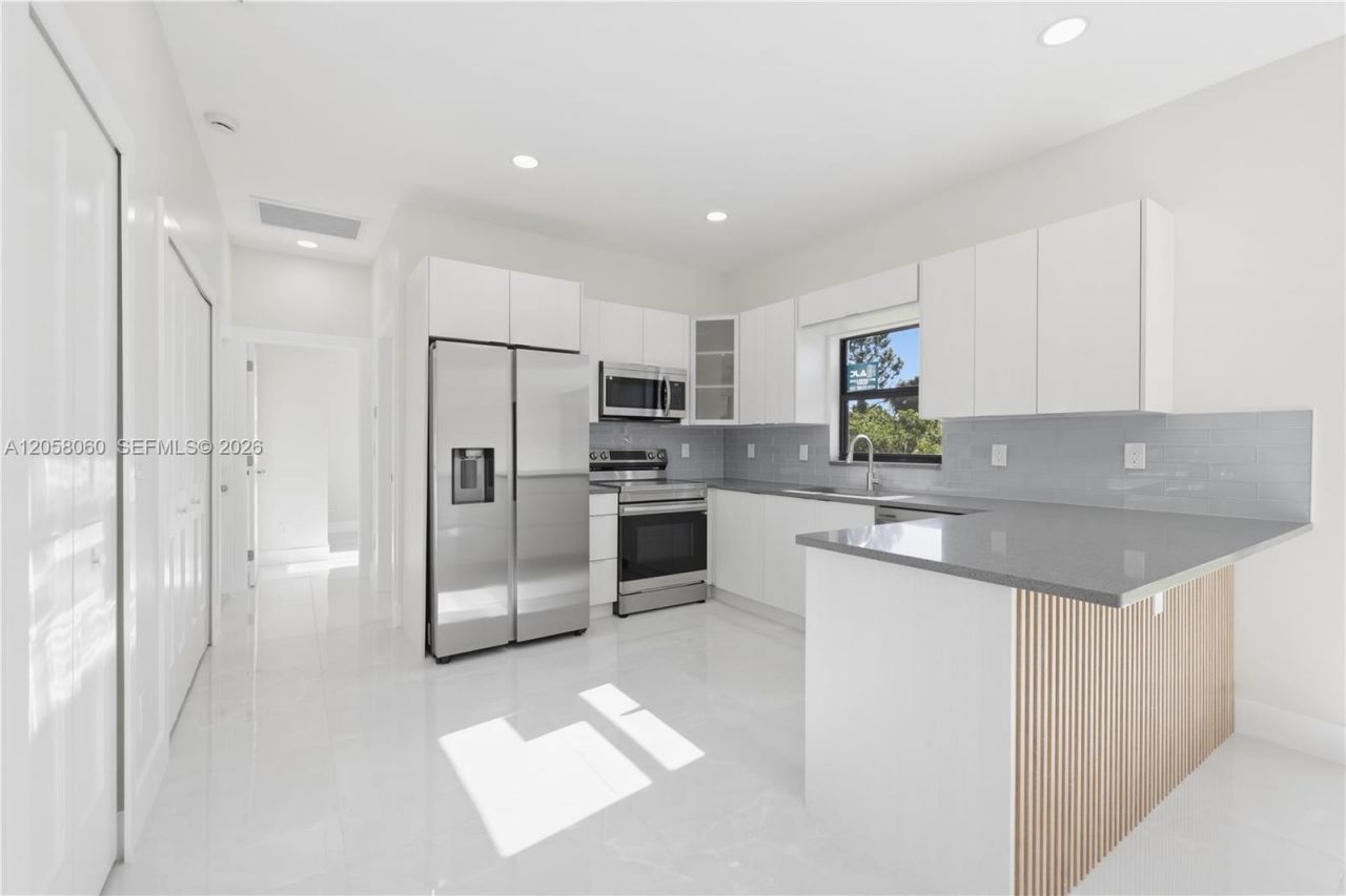 707 Bahama Ave S, Lehigh Acres, FL 33974 Photo