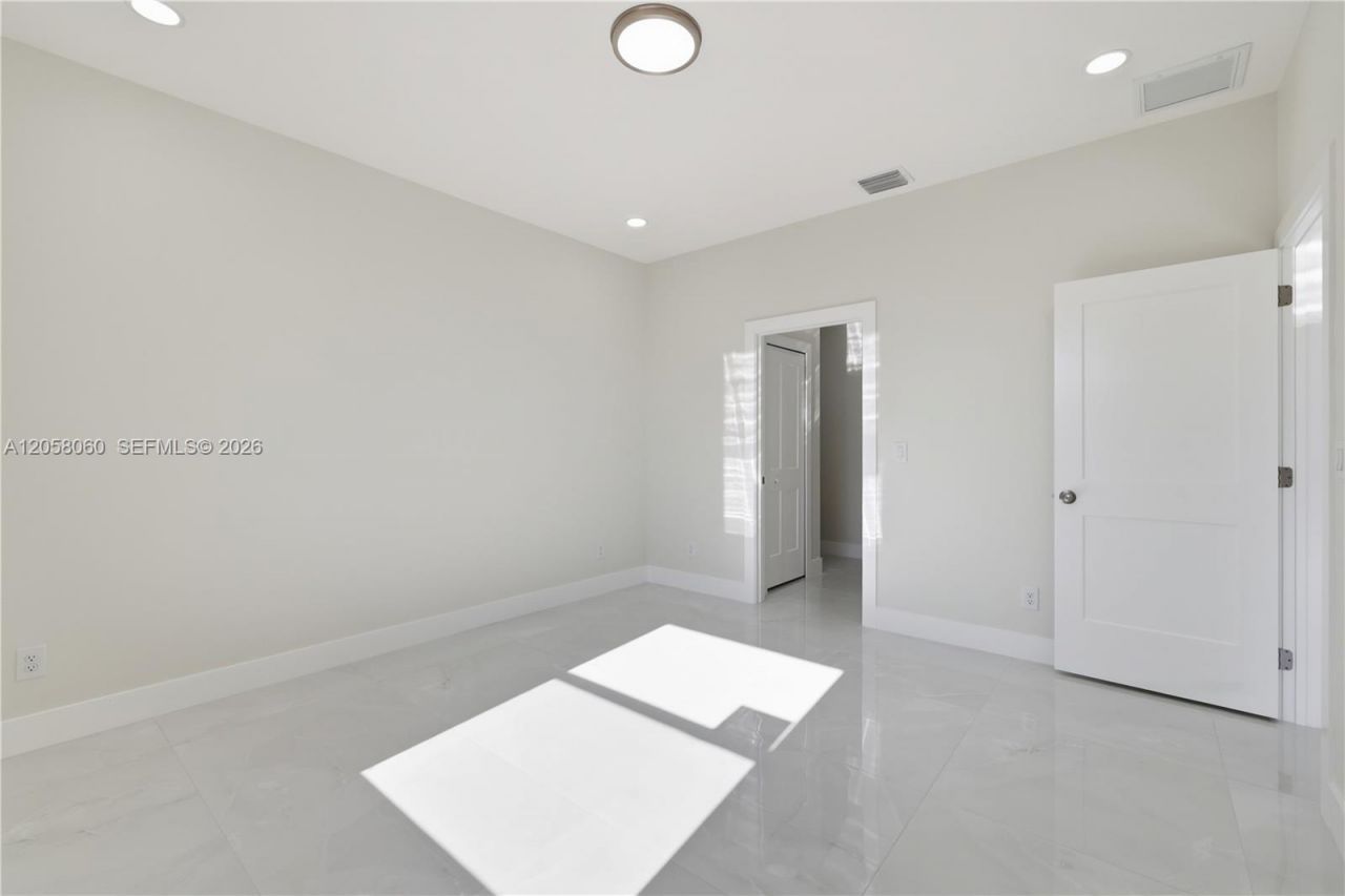 707 Bahama Ave S, Lehigh Acres, FL 33974 Photo