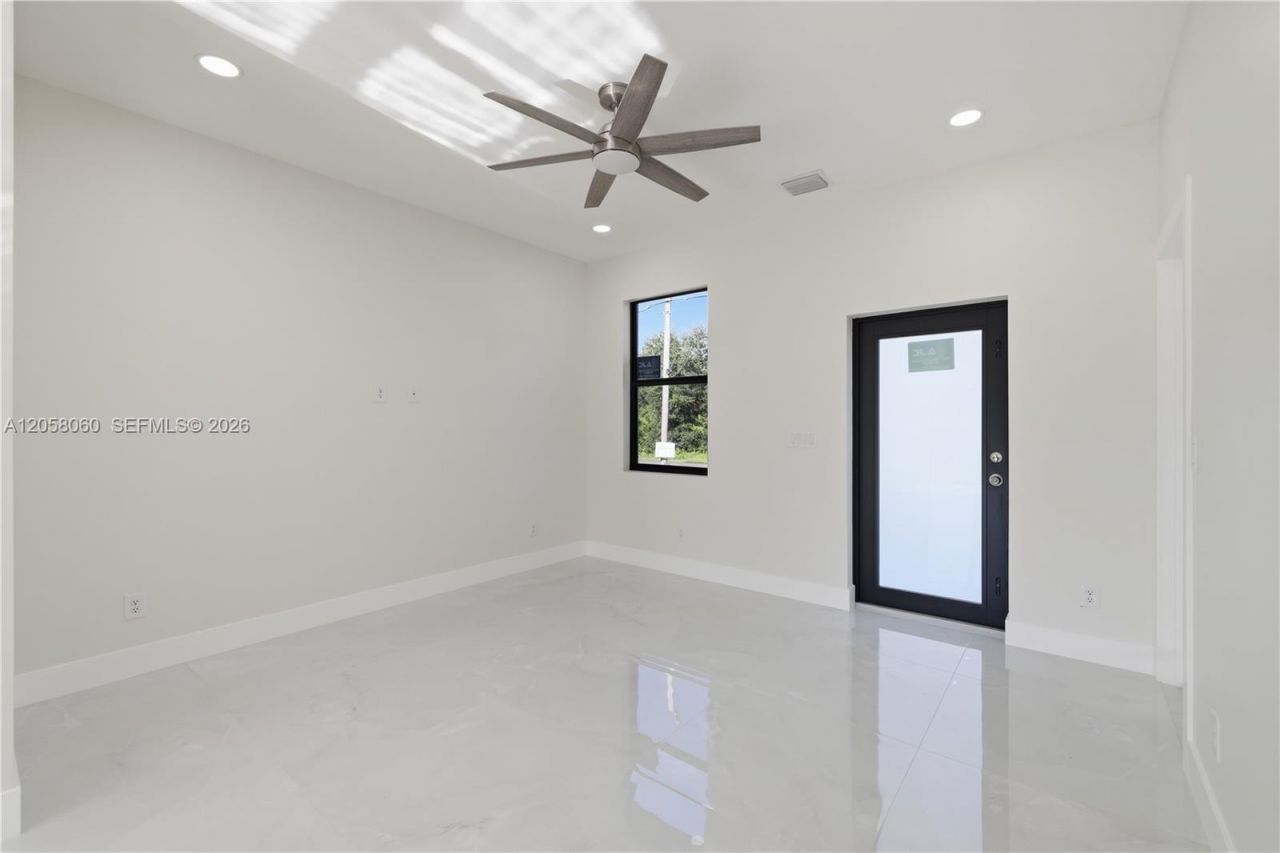 707 Bahama Ave S, Lehigh Acres, FL 33974 Photo