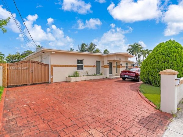 11470 SW 57th Ter , Miami, FL 33173