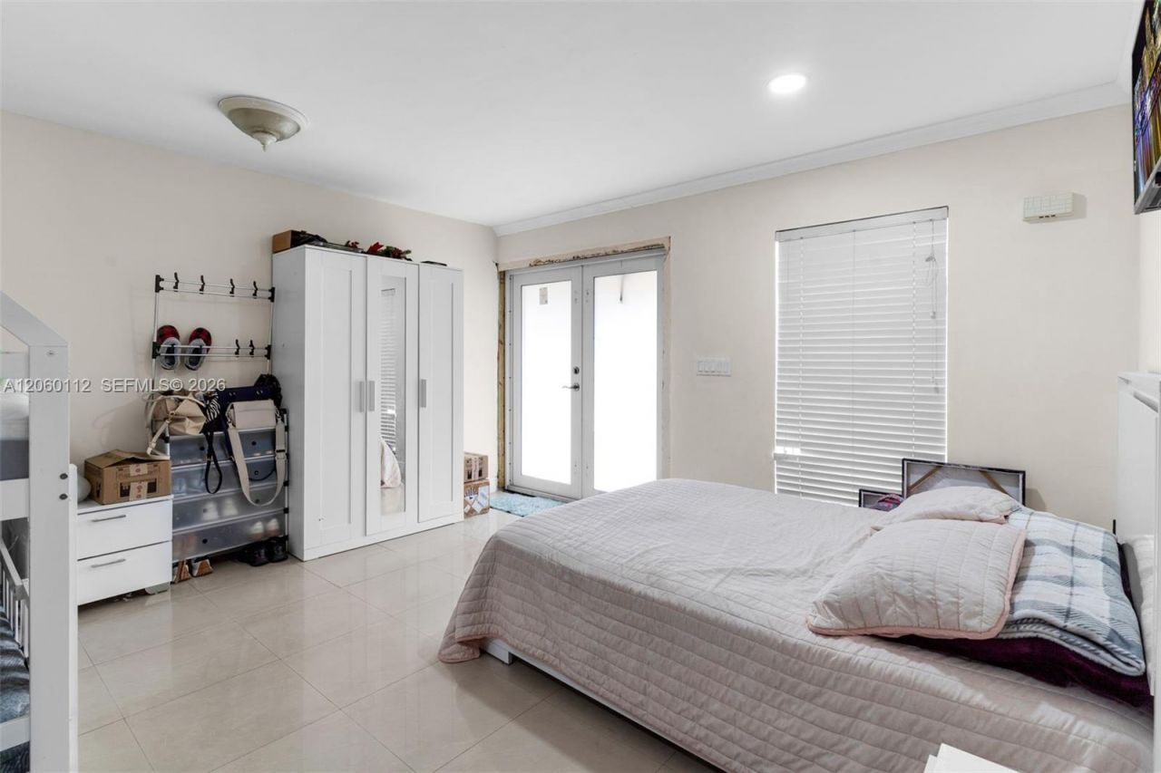 11470 SW 57th Ter, Miami, FL 33173 Photo