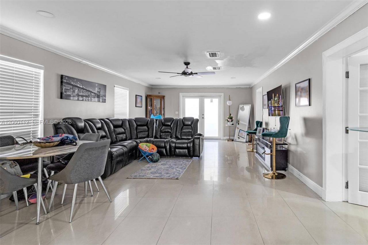 11470 SW 57th Ter, Miami, FL 33173 Photo