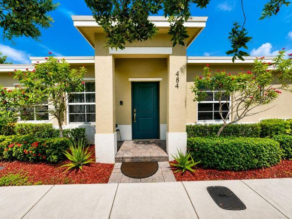 484 NE 4th Ave , Florida City, FL 33034