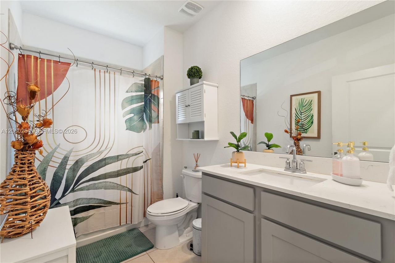 484 NE 4th Ave , Florida City, FL 33034 Photo